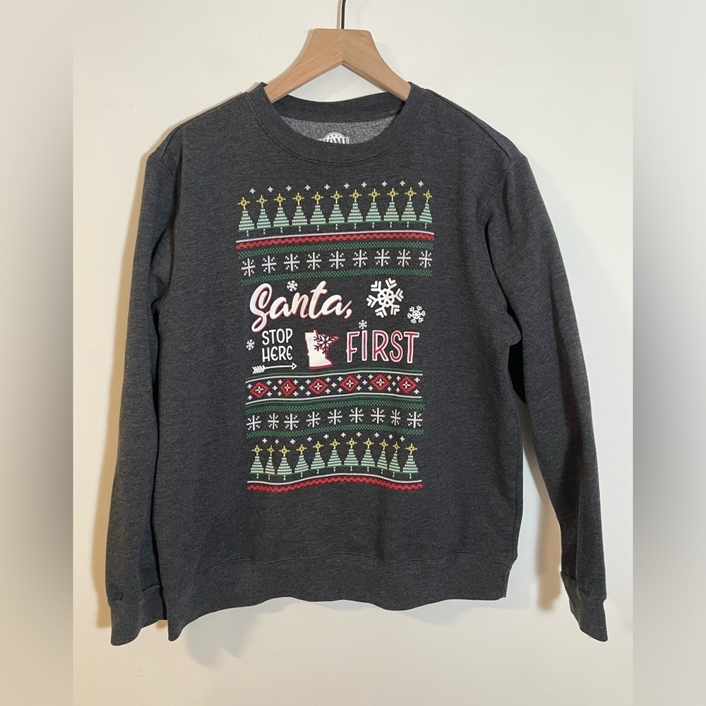 Christmas Crew Neck Gray Minnesota Pullover Sweatshirt Cozy Size Large EUC